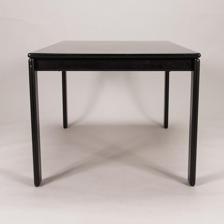 Eero Aarnio, A 1970's dinner table and six chairs "Flamingo" for Asko.