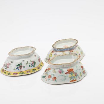 Skålar, 3 st, sen Qingdynasti, 1800-tal.