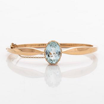 Armring, fasettslipad akvamarin, 18K guld, Samuel Mika Westerlund, Borgå 1927.