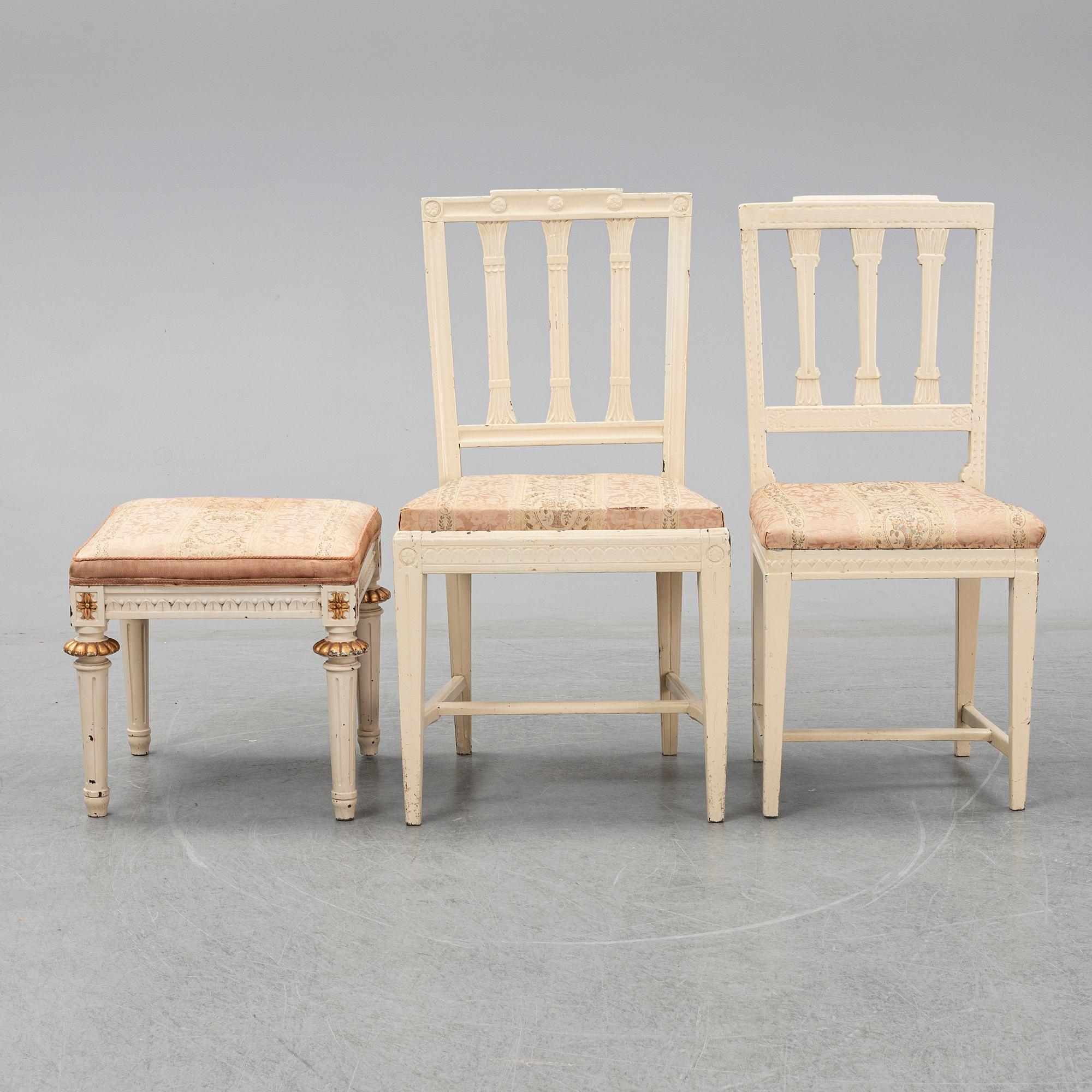STOLAR 2 st, 1800-talets början och TABURETT, 1900-talets början.