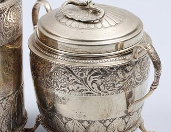 KAFFEKANNA SAMT SOCKERSKÅL, silver, gustaviansk stil, Nordeuropa, svenska importstämplar. 1800/1900-tal.