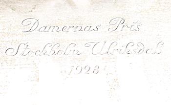 CIGARRSKRIN, silver, CG Hallberg, Stockholm, 1927. Total vikt med invändig träinredning ca 2250g.