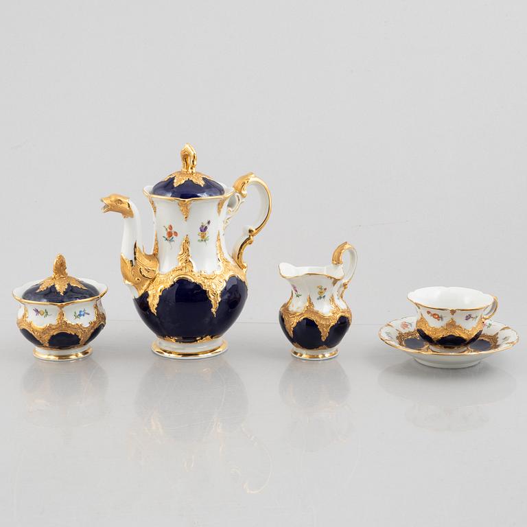 A Meissen porcelaine coffee service, 20th Century (9 pieces).