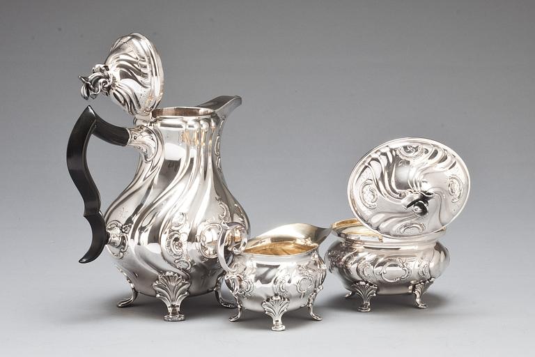 KAFFESERVIS, 3 delar. Silver, rokokostil. 1900-tal.