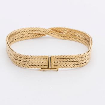BRACELET 18K gold w 9 brilliant-cut diamonds approx 0,45 ct in total.