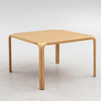 Alvar Aalto, soffbord MX800 "Fan leg table" Artek Finland sent 1900-tal.