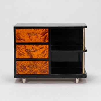 A 1930's table / drawer.