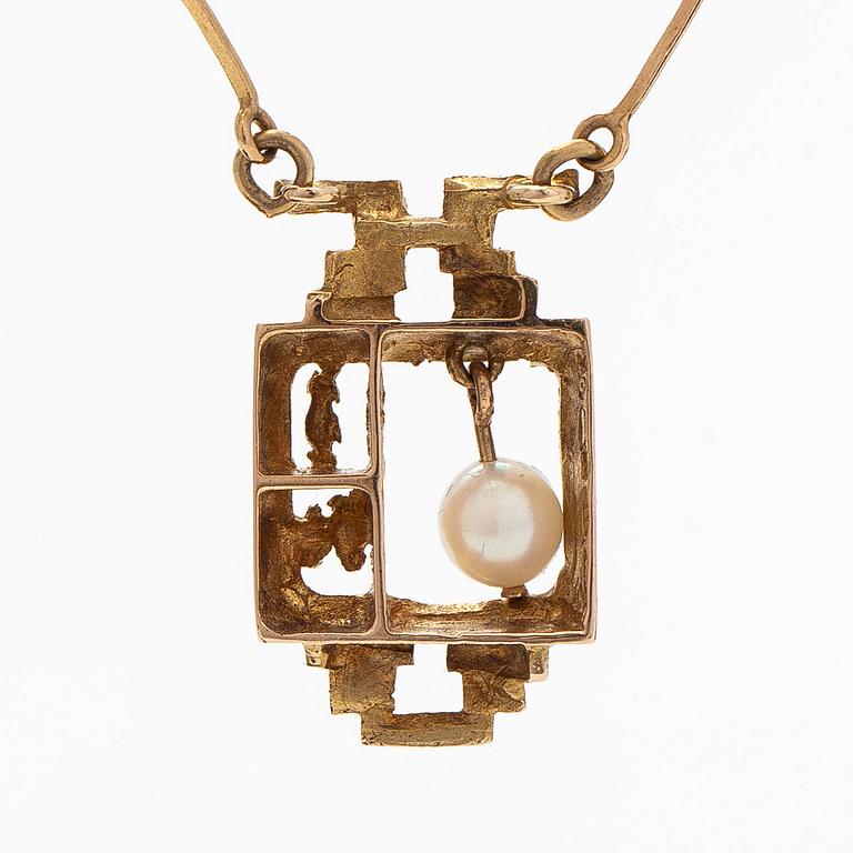 Björn Weckström, "Magic pearl," necklace, cultured pearl, 14K gold, Lapponia 1968.