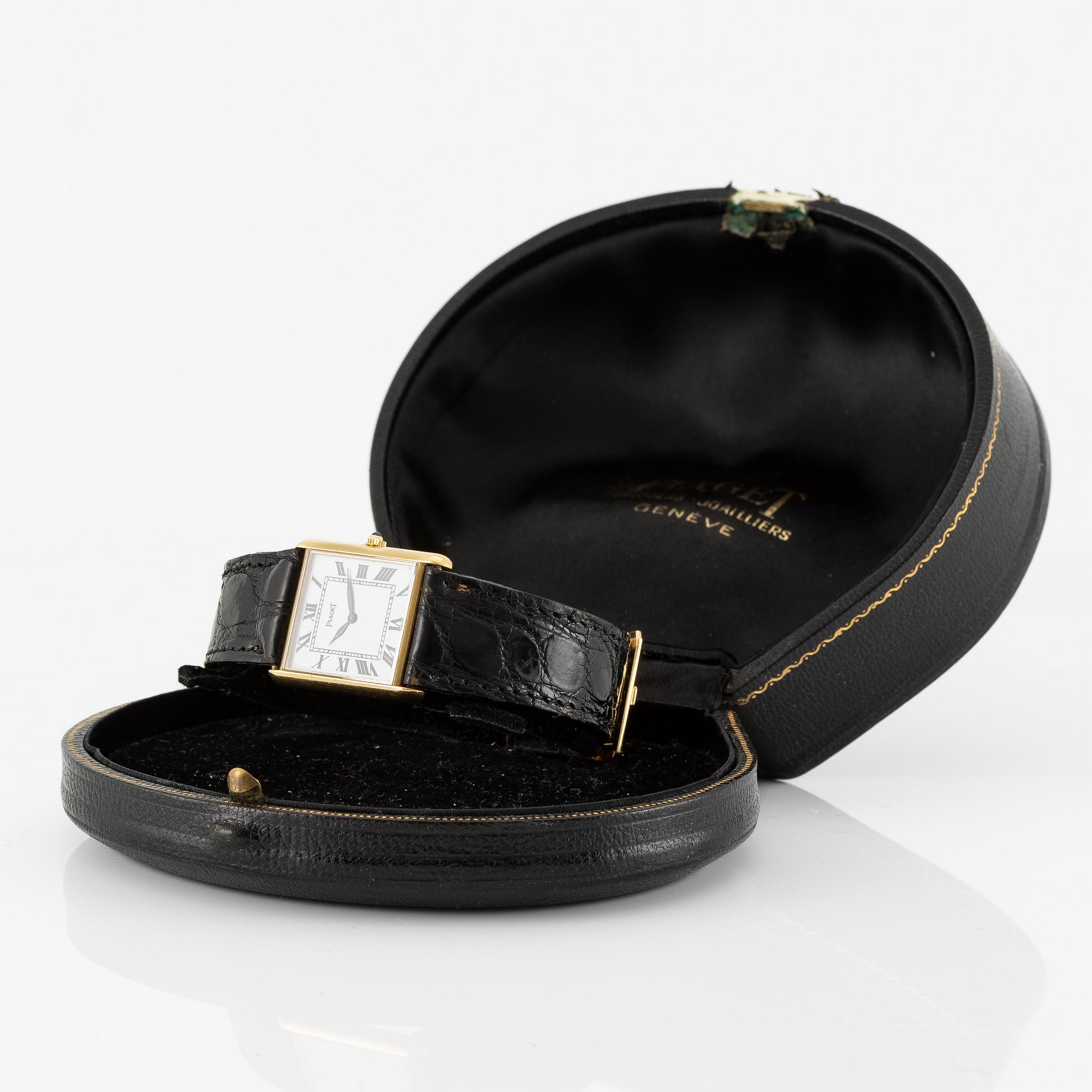 Piaget, "Tank", wristwatch, 23 x 29.5 mm.