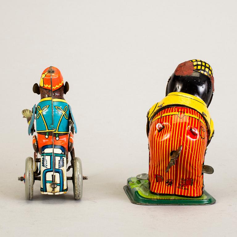 A lot of three tinplate toys Japan and Germany 1950s.