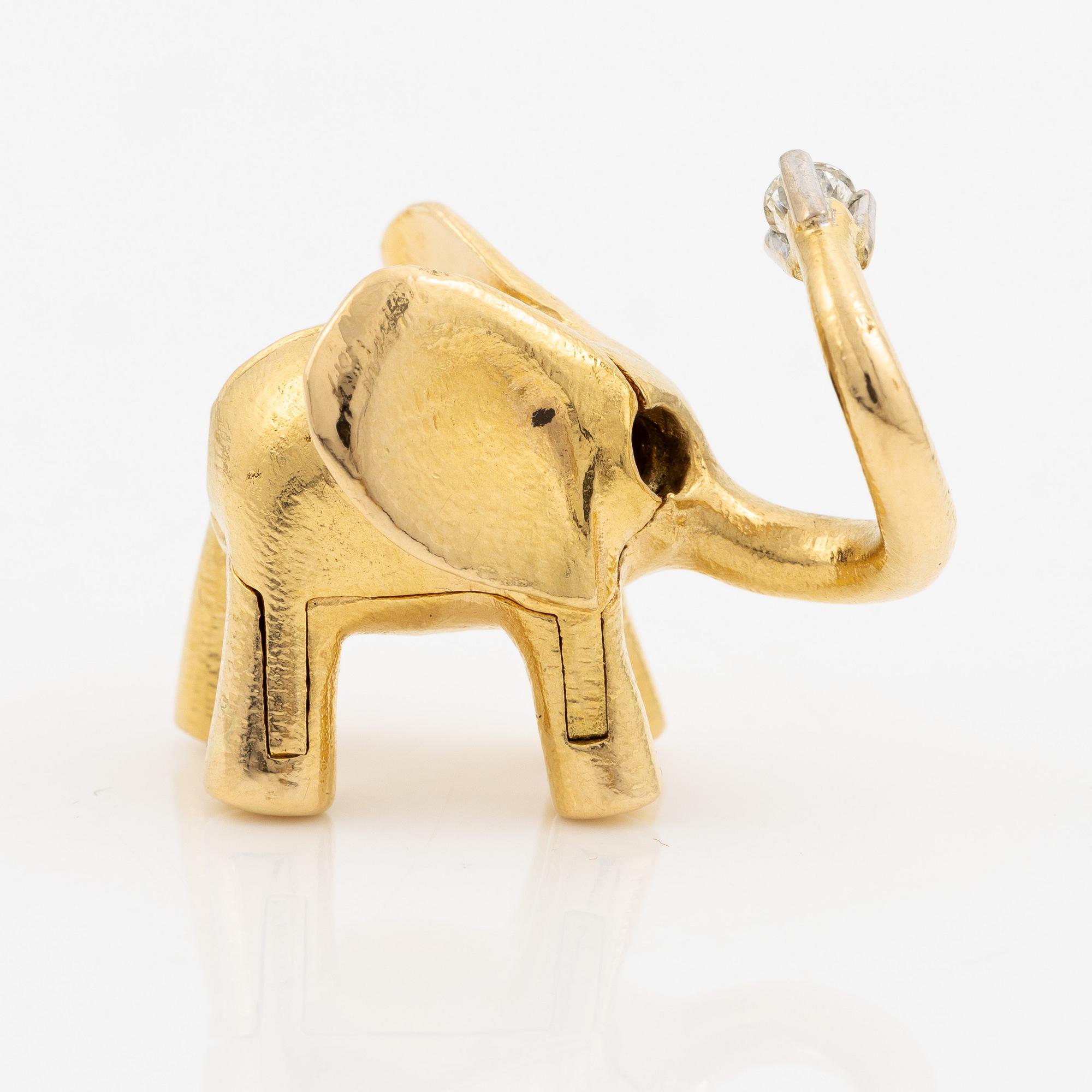 Ole Lynggaard hänge 18K guld i form av elefant  med en rund briljantslipad diamant.