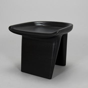 Pieter Maes, jakkara, "Monolog", Ligne Roset, 2020.