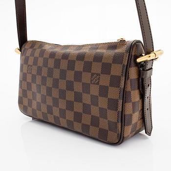 Louis Vuitton, a Damier Ebene 'Ravello GM' bag.