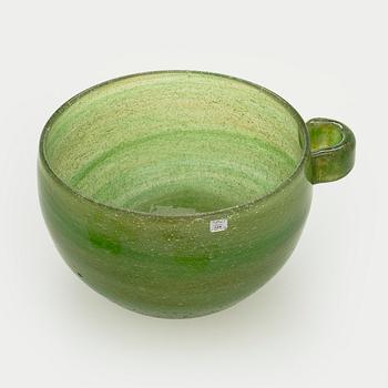 Oiva Toikka, boolimalja ja 7 lasia, "Iglu", signeerattu Oiva Toikka NNuutajärvi Notsjö, 1973-75.