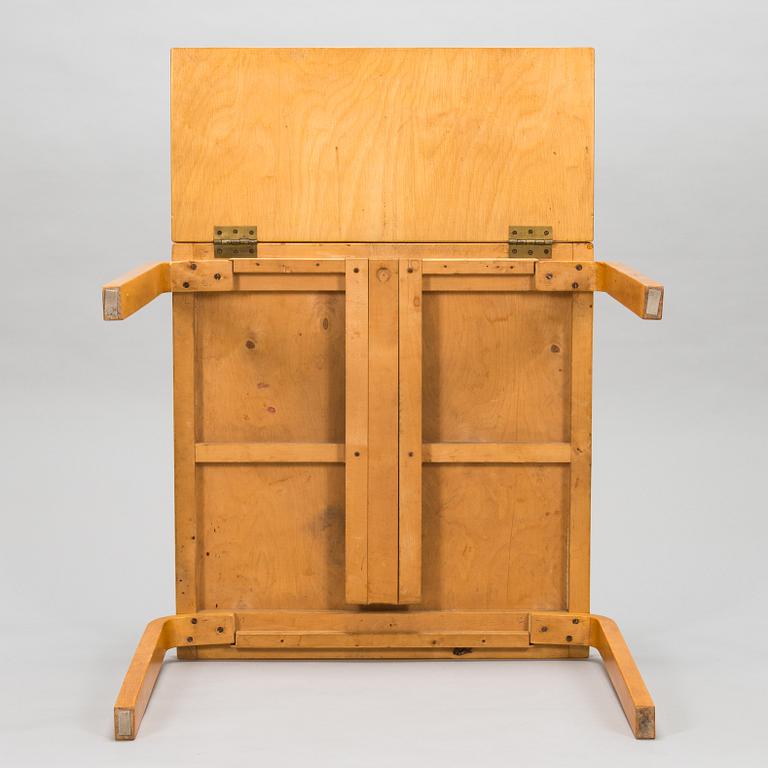 Alvar Aalto, klahvipöytä "DL85", O.Y. Huonekalu- ja Rakennustyötehdas A.B. 1900-luvun puoliväli.