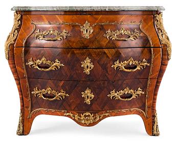 455. A Swedish Rococo 18th century commode.