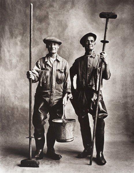 Irving Penn, "Lorry Washers, London 1950".