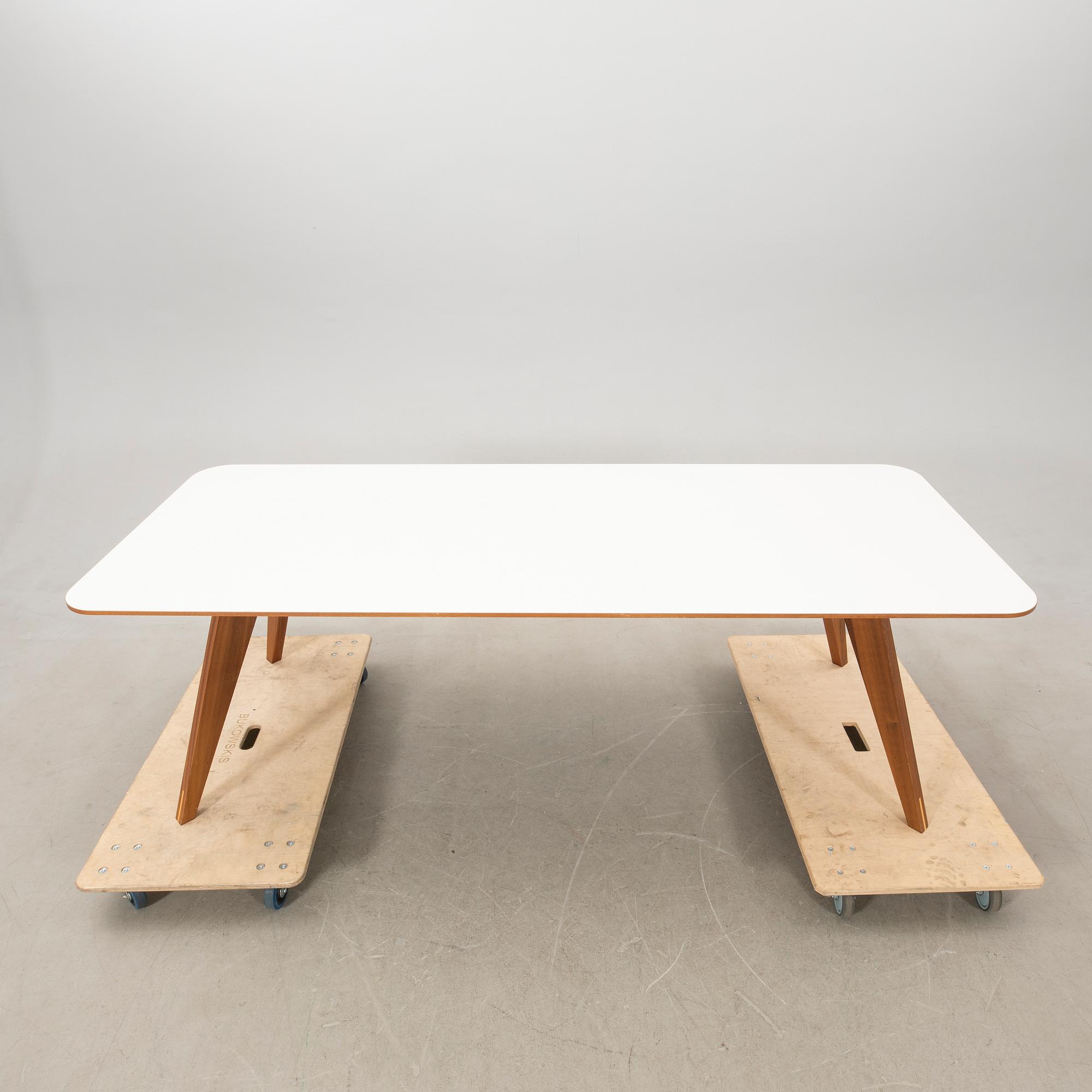 Michael H. Nielsen, bord, "New Mood" för Bolia 2000-tal.