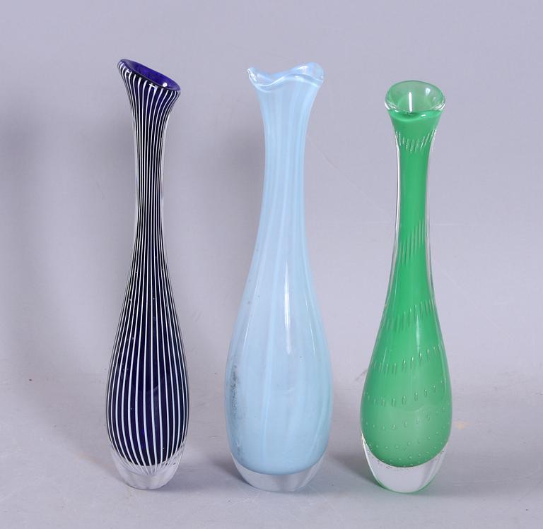 VASER, 3 st, glas, Vicke Lindstrand, 2 st sign Kosta.