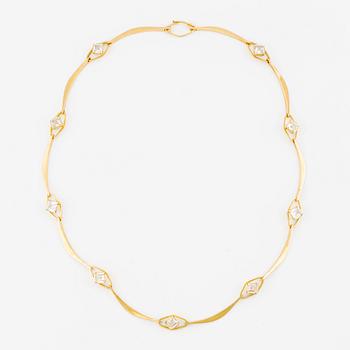 Collier, Öhmans, 18K guld med vita syntetiska stenar.