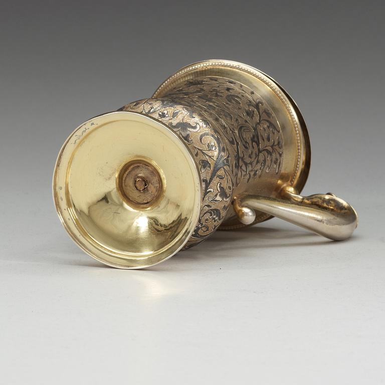 MUGG med LOCK, icke identifierad mästarstämpel, Moskva 1850.