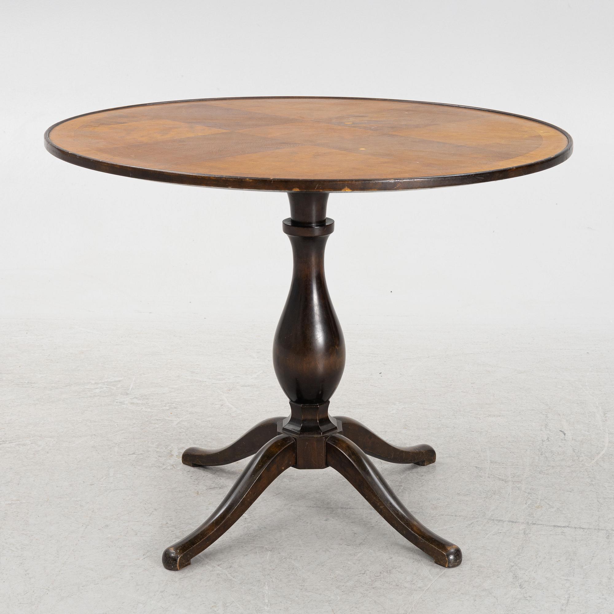 Carl Malmsten, a model 'Haga' table, Nordiska Kompaniet, 1929.