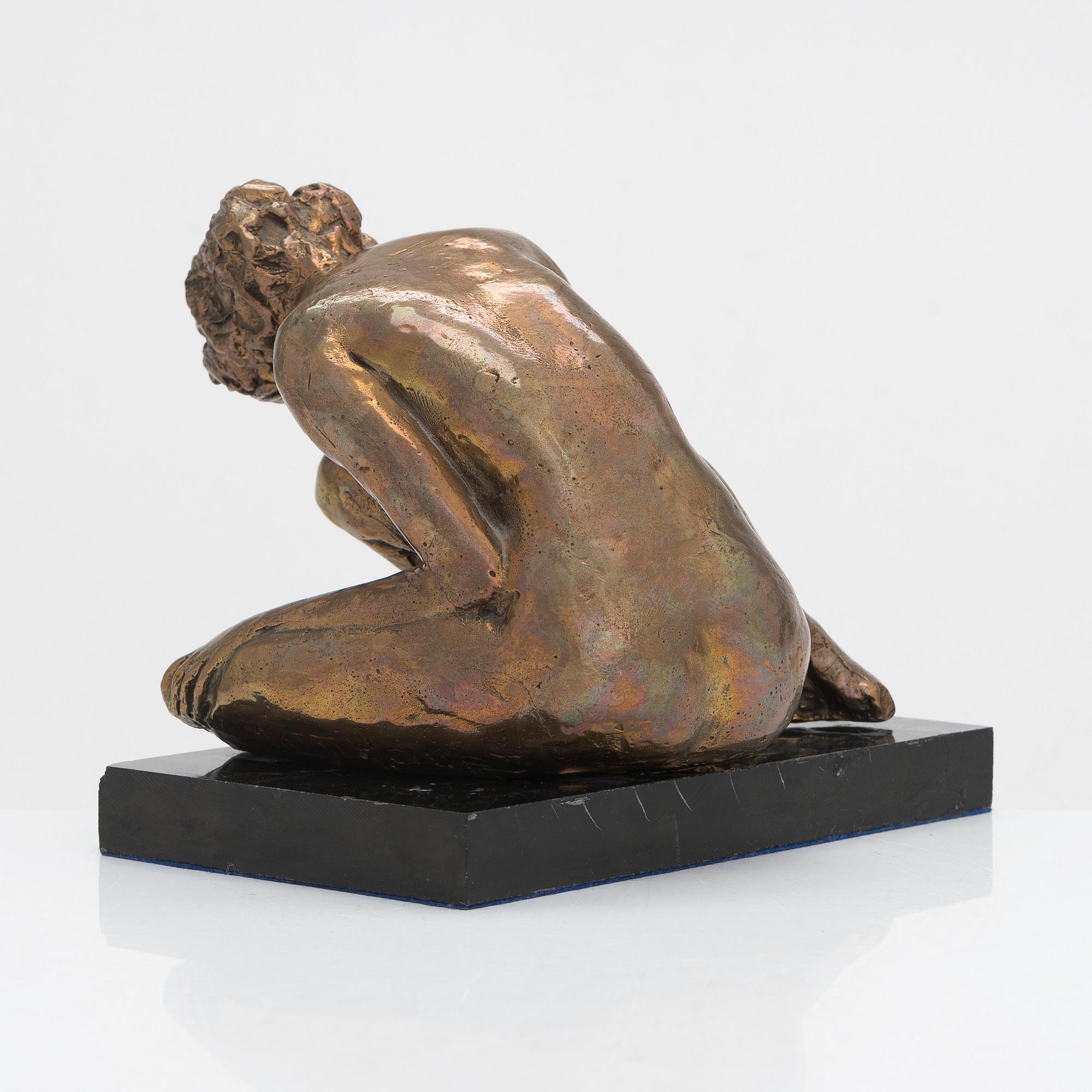 Matti Haupt, Hunched woman.