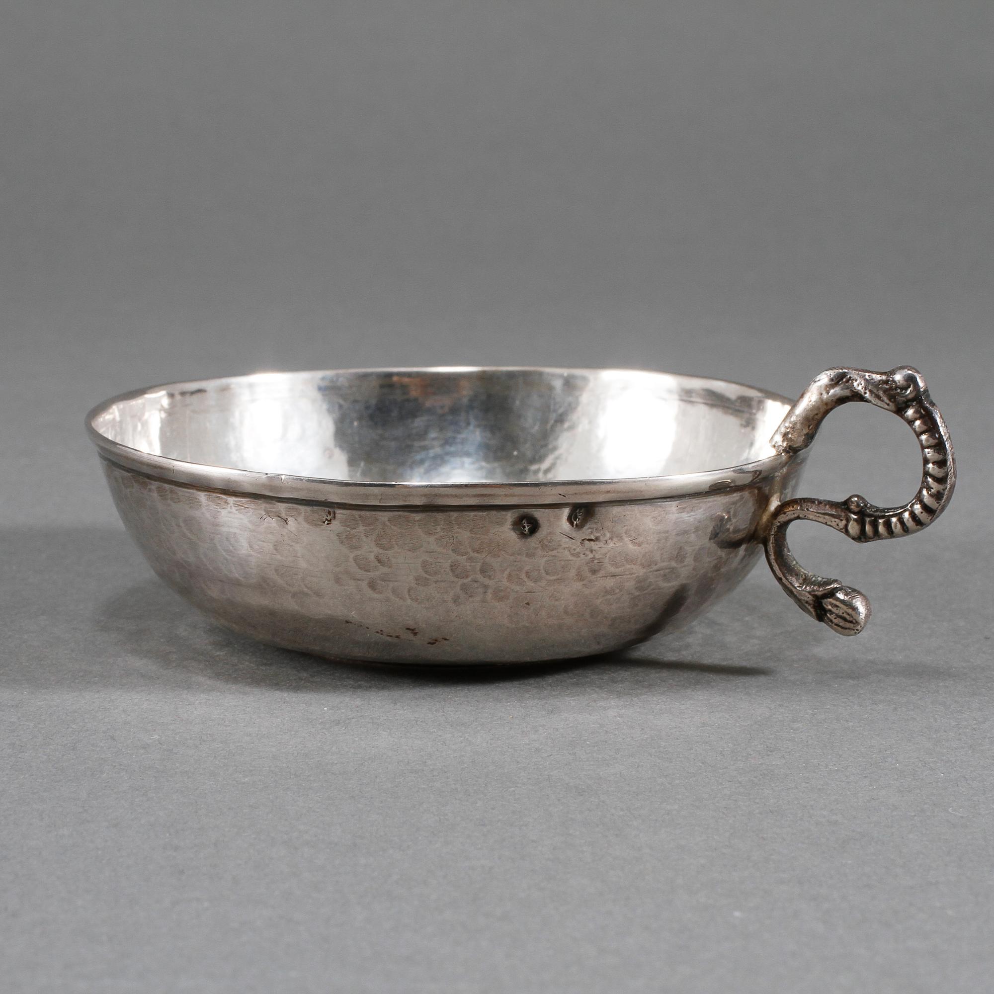 SUPSKÅL, silver, Spanien, omkring 1900-talets mitt, vikt 62 g.