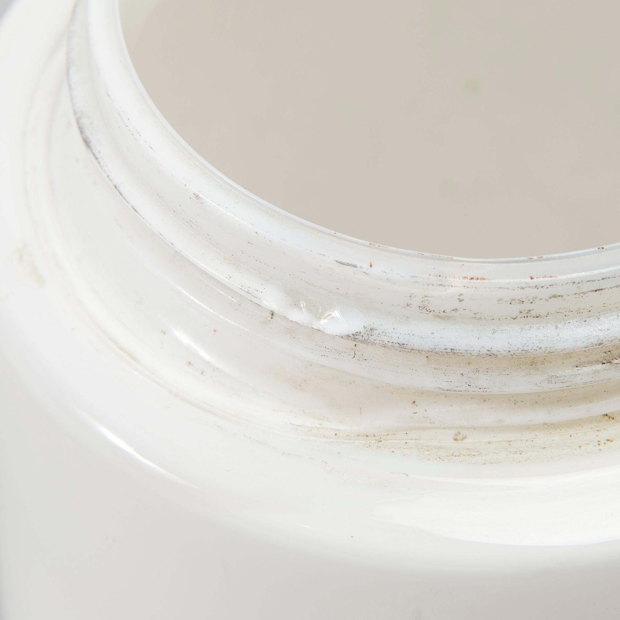 Paavo Tynell, seinävalaisin / ulkovalaisin, malli 7307, Idman. 1900-luvun puoliväli.