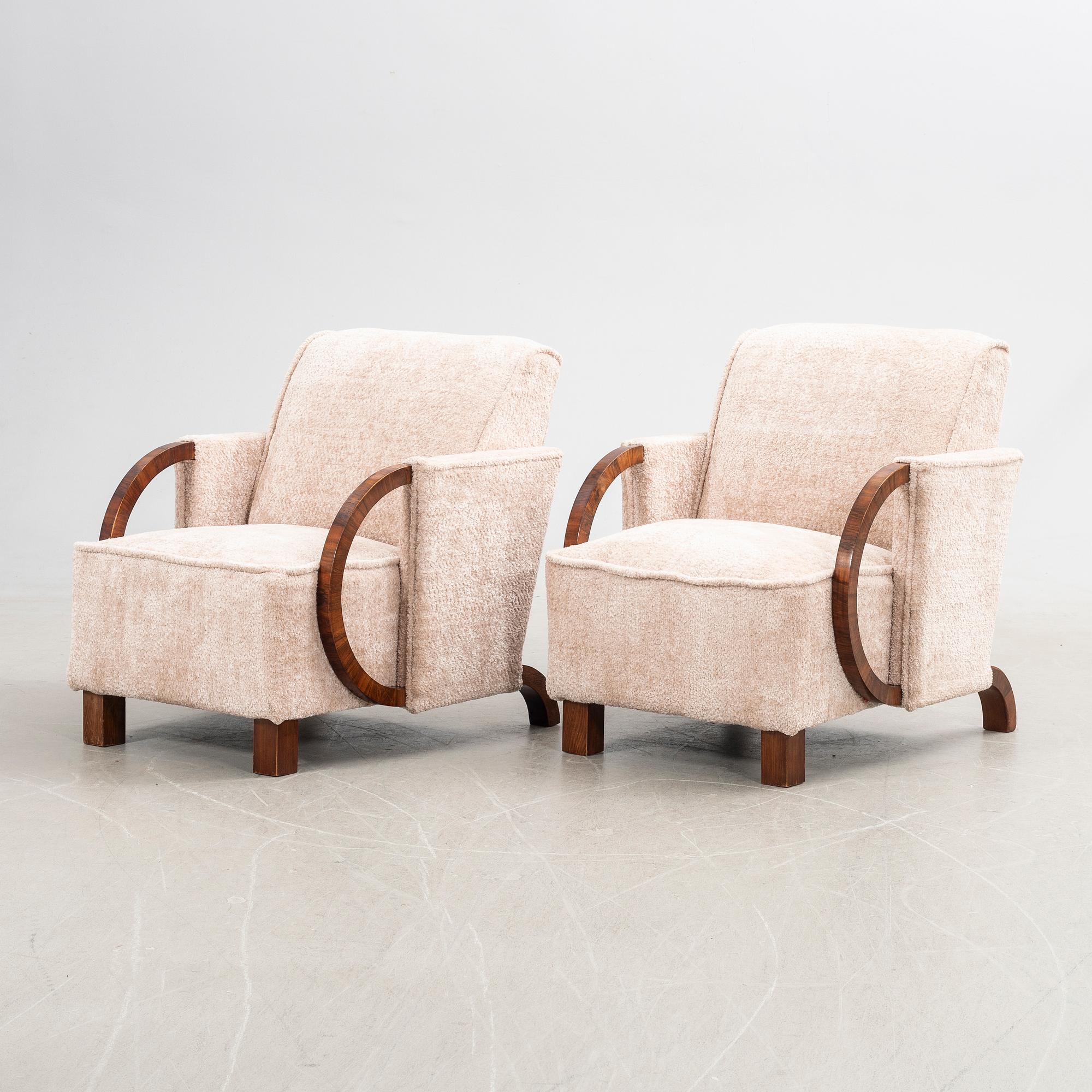 Armchairs, a pair, Art Deco, first half of the 20th century.