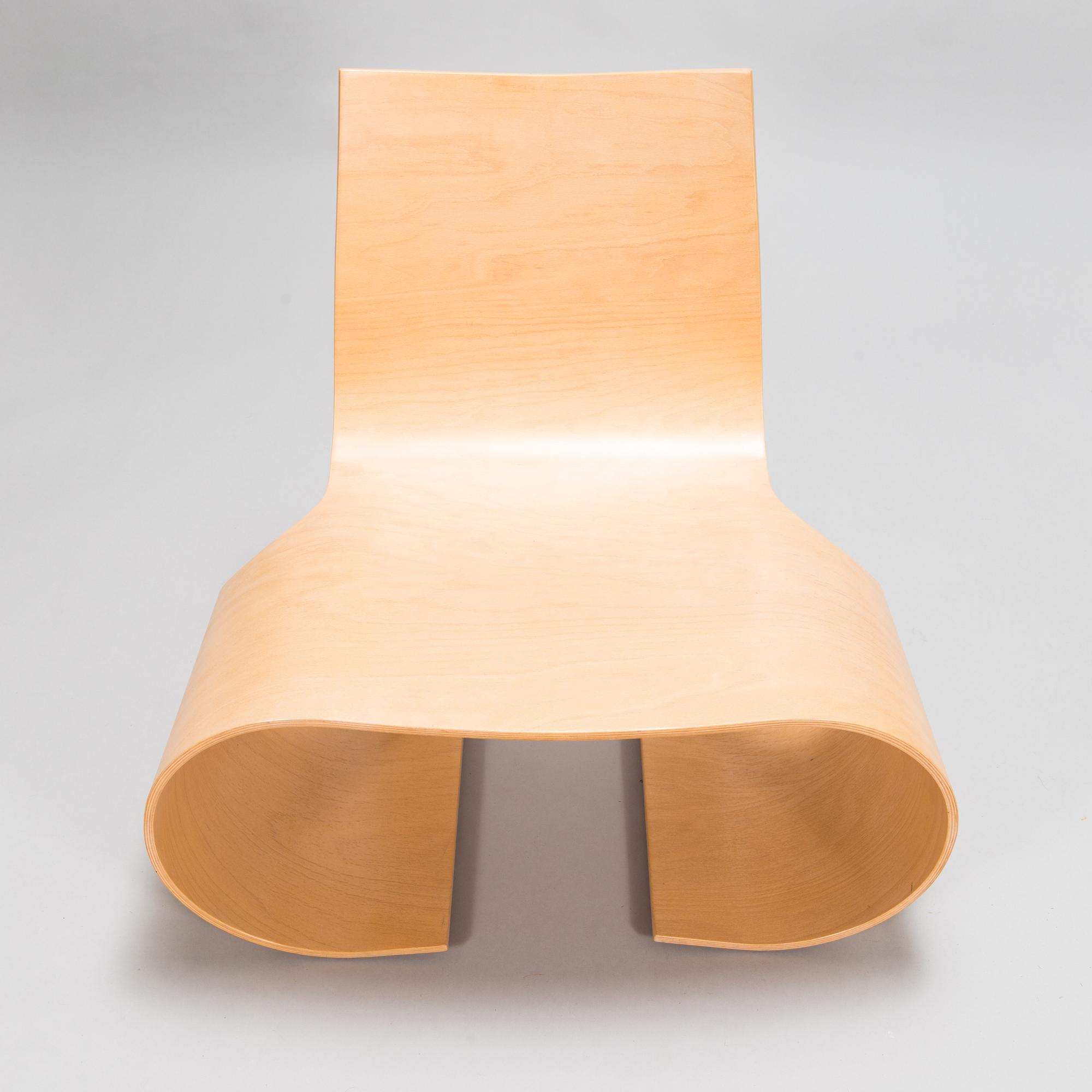 Peter Karpf, a 2001 'Oto' chair for Iform.