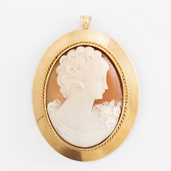 Brooch/pendant 18K gold with a shell cameo.