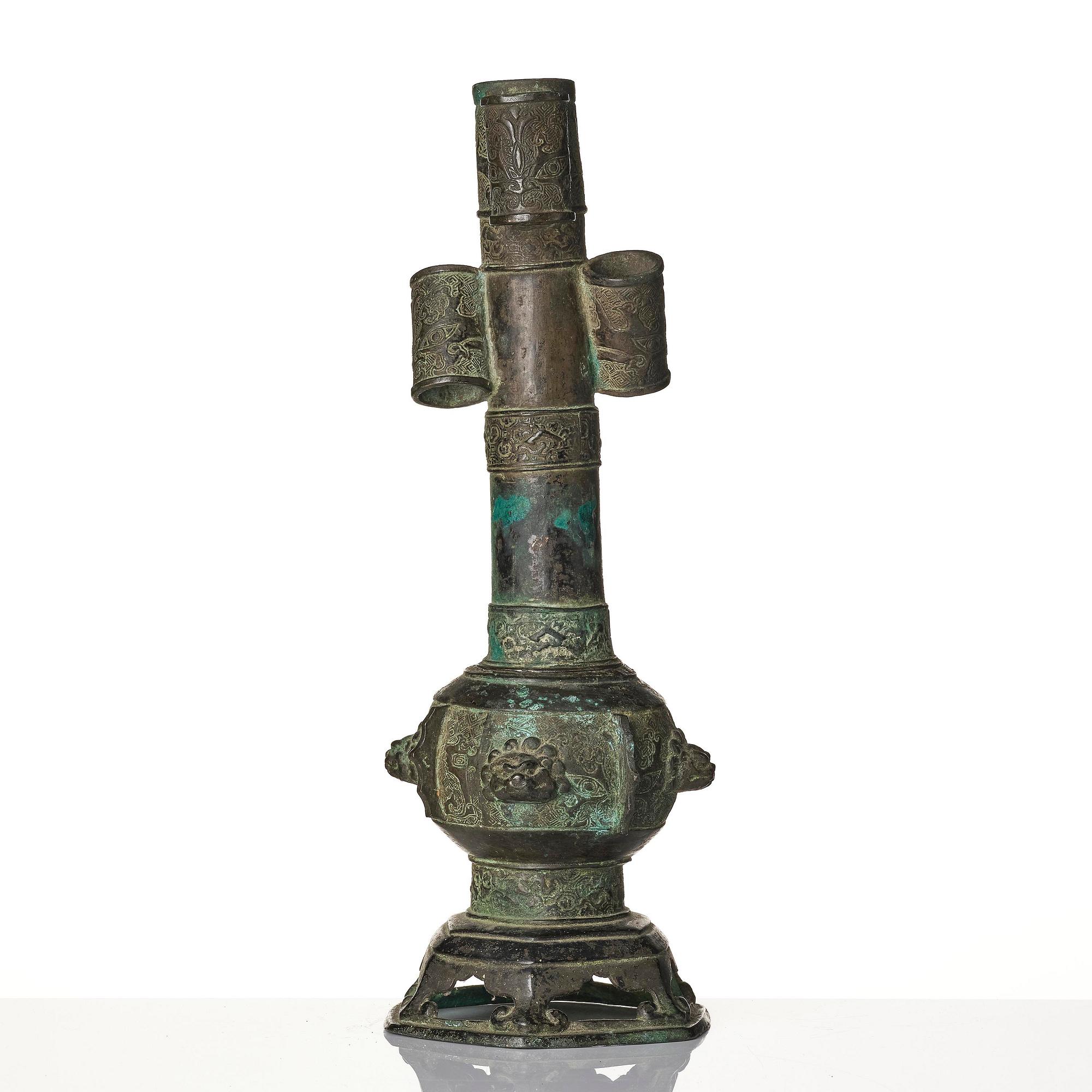 A large bronze 'arrow' vase, Touhu, Yuan dynasty (1271-1368).