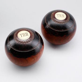 LAWN BOWLS, 2 st, Thomas Taylor, Glasgow, 1900-talets första hälft.