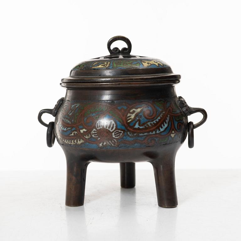 Rökelsekar, cloisonné. Japan, Meiji (1868-1912).