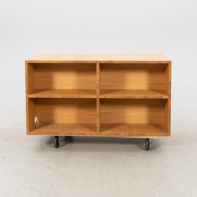 Jonas Lindvall, a custom made oak shelf, contemporary.