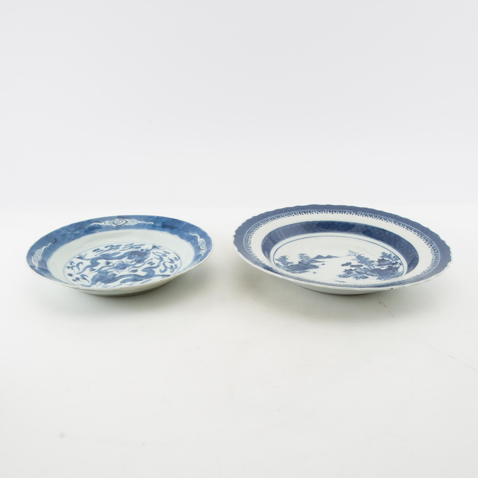 A group of 10 odd blue and white dinner plates, Qing dynasty, 18th/19th century.