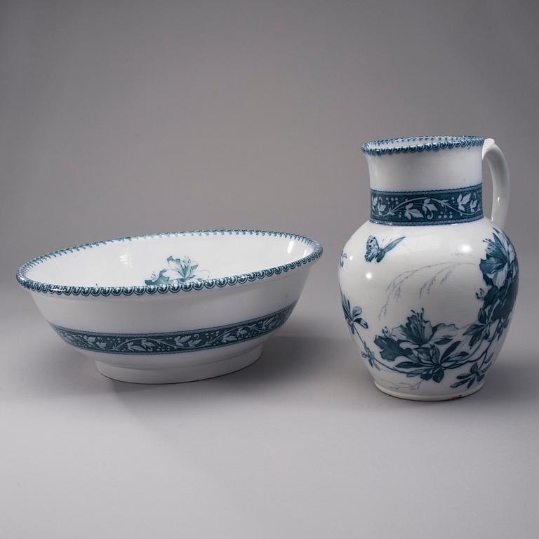 TVÄTTSET, 2 delar, porslin, "Azalea", Villeroy & Boch, Dresden, 1900-talets början.
