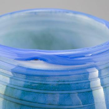 GOLVVAS, glas, Maud Bugge, Hadeland glasbruk Norge, 2001.