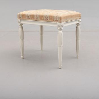 TABURETT, gustaviansk stil, 1900-tal.