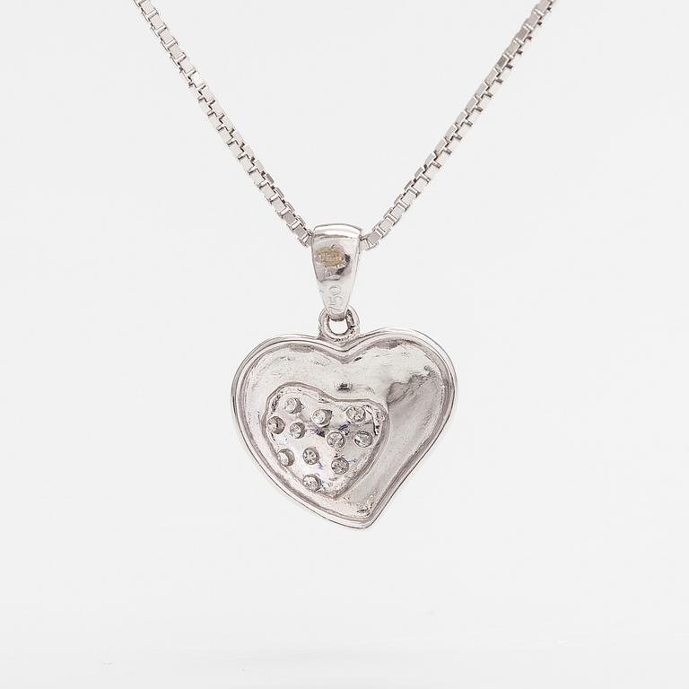A 14K and 18K white gold necklace with diamonds ca. 0.055 ct in total.