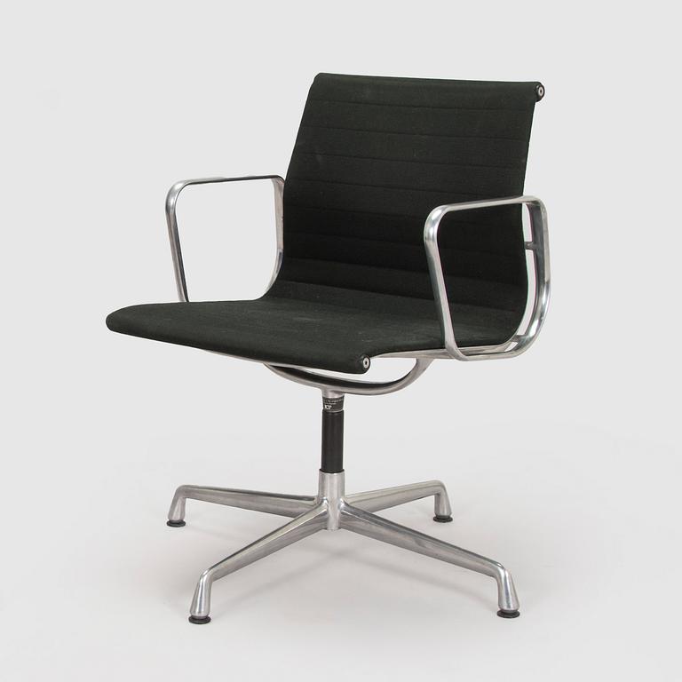 Charles & Ray Eames, karmstol, "EA108", licenstillverkad av ICF, Italia, 1970/80-tal.