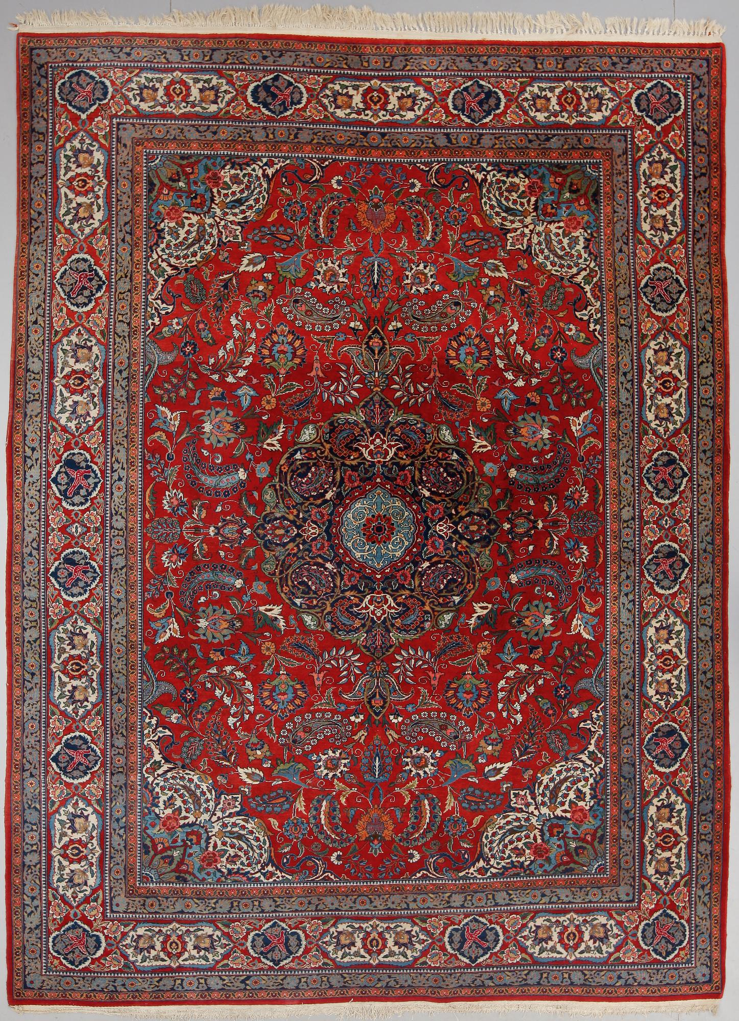 MATTA, orient, ca 316 x 227 cm.