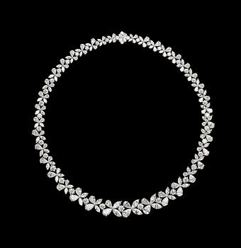 992. An important drop- and brilliant cut diamond necklace, tot. 42 cts, in a magnificent floral composition.