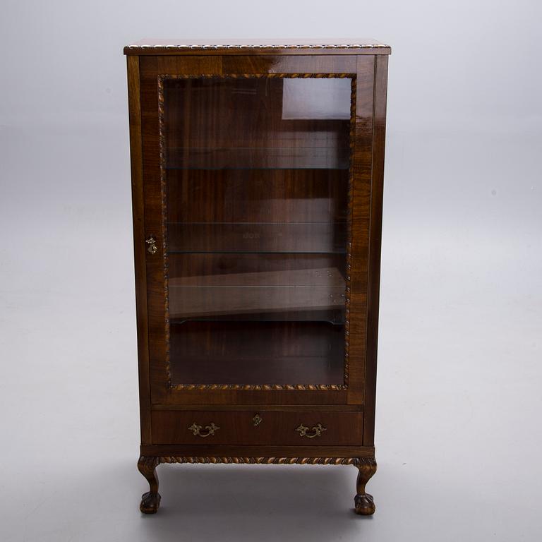 VITRINSKÅP, Chippendale-stil, 1930-tal.