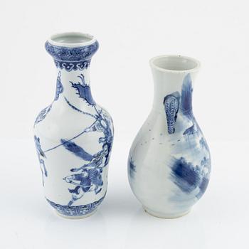 Two blue and white vases, late Qing dynasty, end of 19th Century.