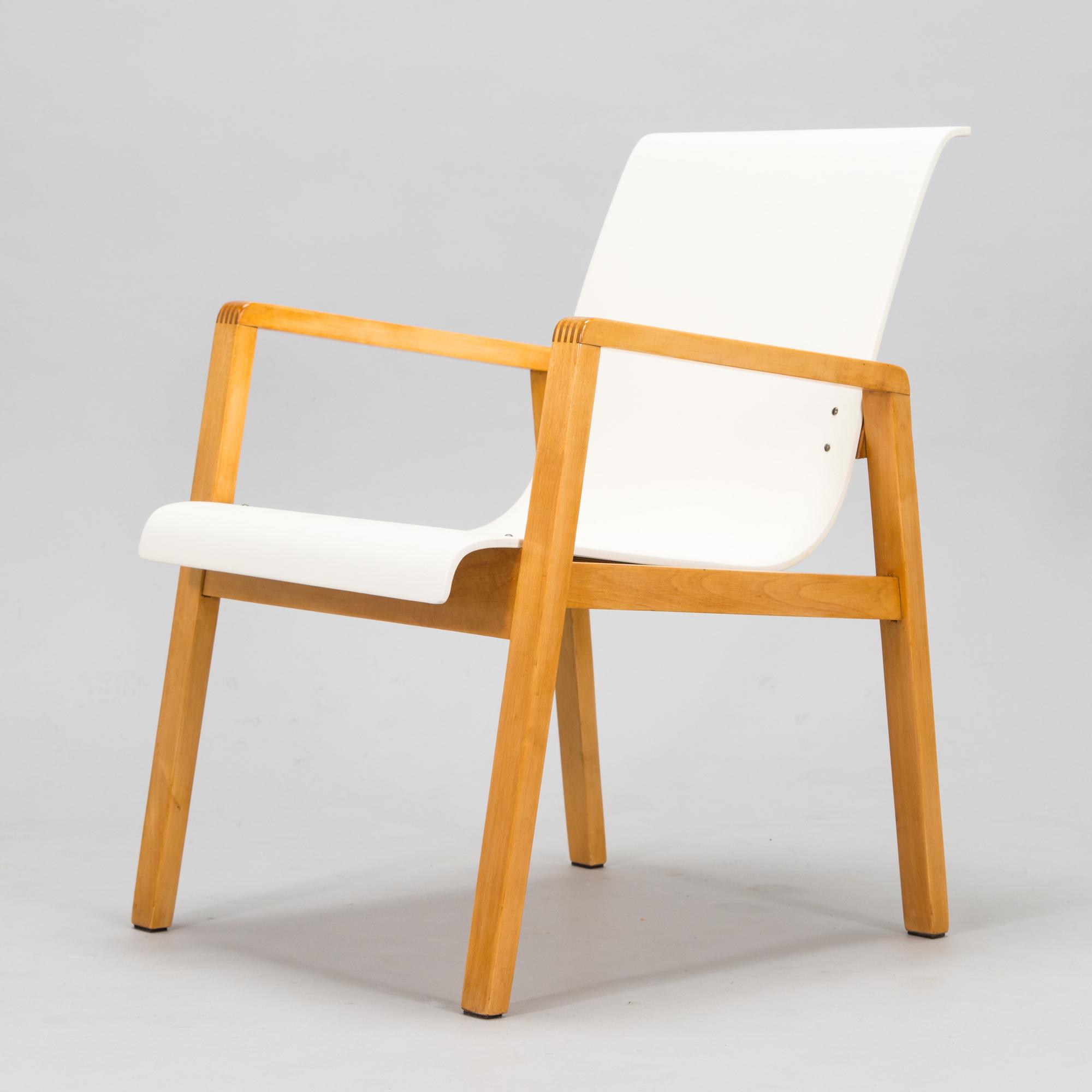 Alvar Aalto, a late 20th century '403' armchair for Artek.