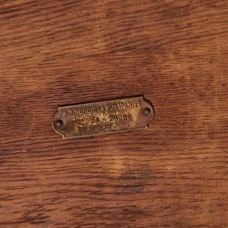 Carl Bergsten, attrobuted, a table, Nordiska Kompaniet1924 for Falkenberg Stadshotell.