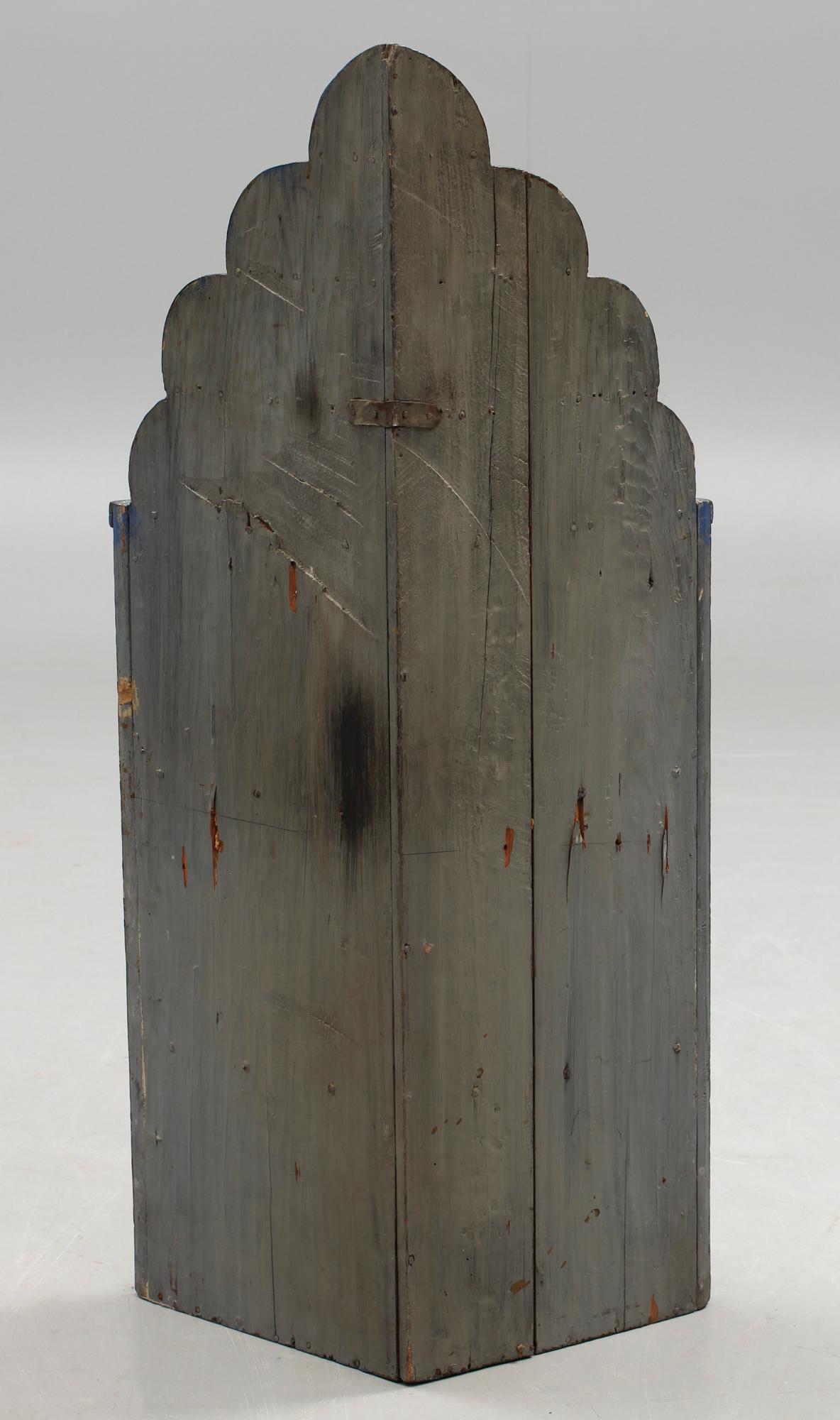 HÖRNHÄNGSKÅP, 1700-tal.