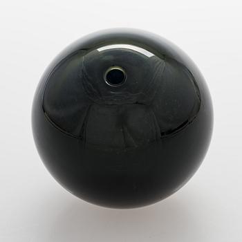Timo Sarpaneva, glasskulptur. "Åskboll", 3595, signerad Timo Sarpaneva, Iittala -57.